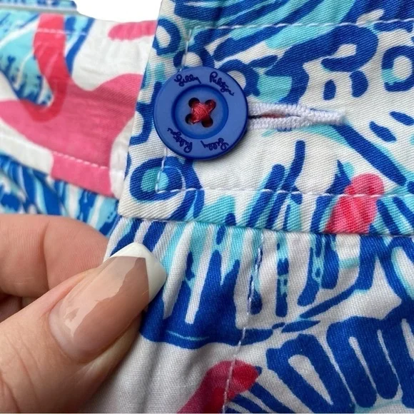 Lilly Pulitzer She Sells Sea Shells Callahan Shorts | Size:2 - Picture 4 of 14